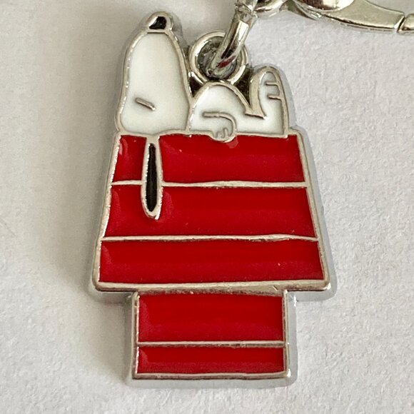 Peanuts Snoopy Doghouse Clip On Charm Zipper Pull Purse Charm Signed Red Enamel - Picture 4 of 8